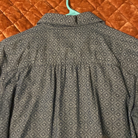 LOFT Patterned Chambray Buttondown - Picture 6 of 8